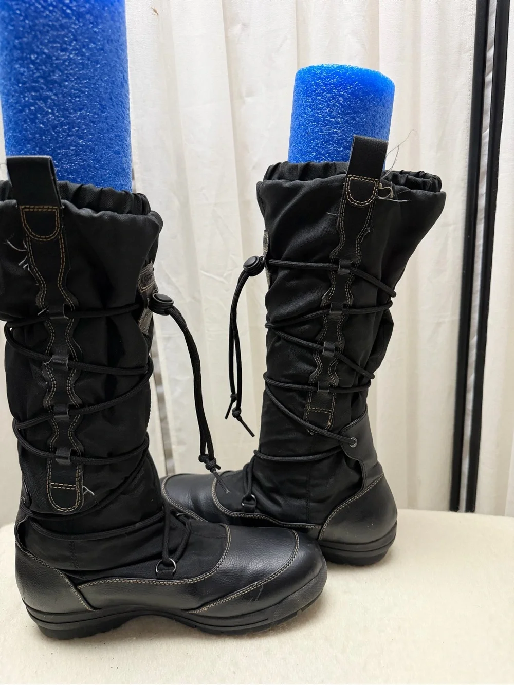 Lands’ End Women’s Tall Winter Snow Boots – Black – Adjustable Bungee Lace